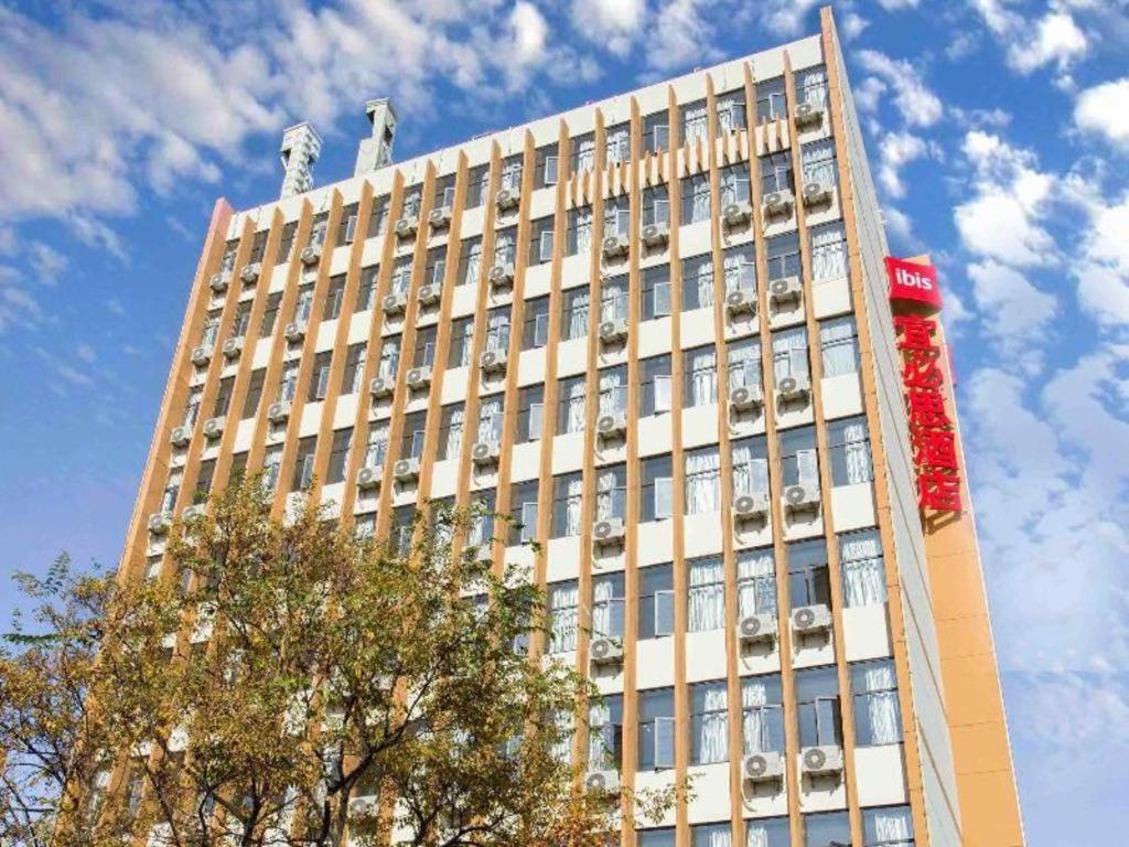 ibis Kunming Beijing Rd Hotel Bagian luar foto
