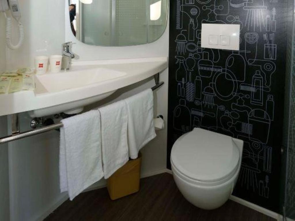 ibis Kunming Beijing Rd Hotel Bagian luar foto