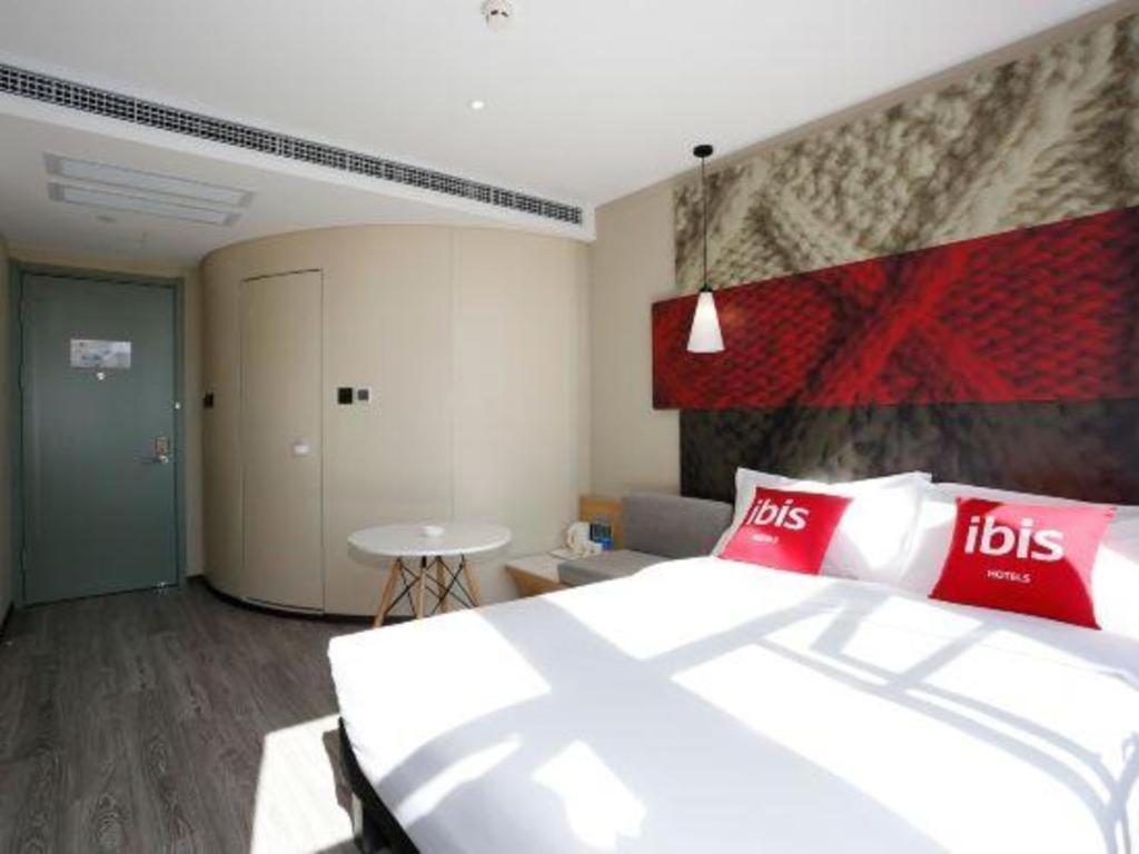 ibis Kunming Beijing Rd Hotel Bagian luar foto