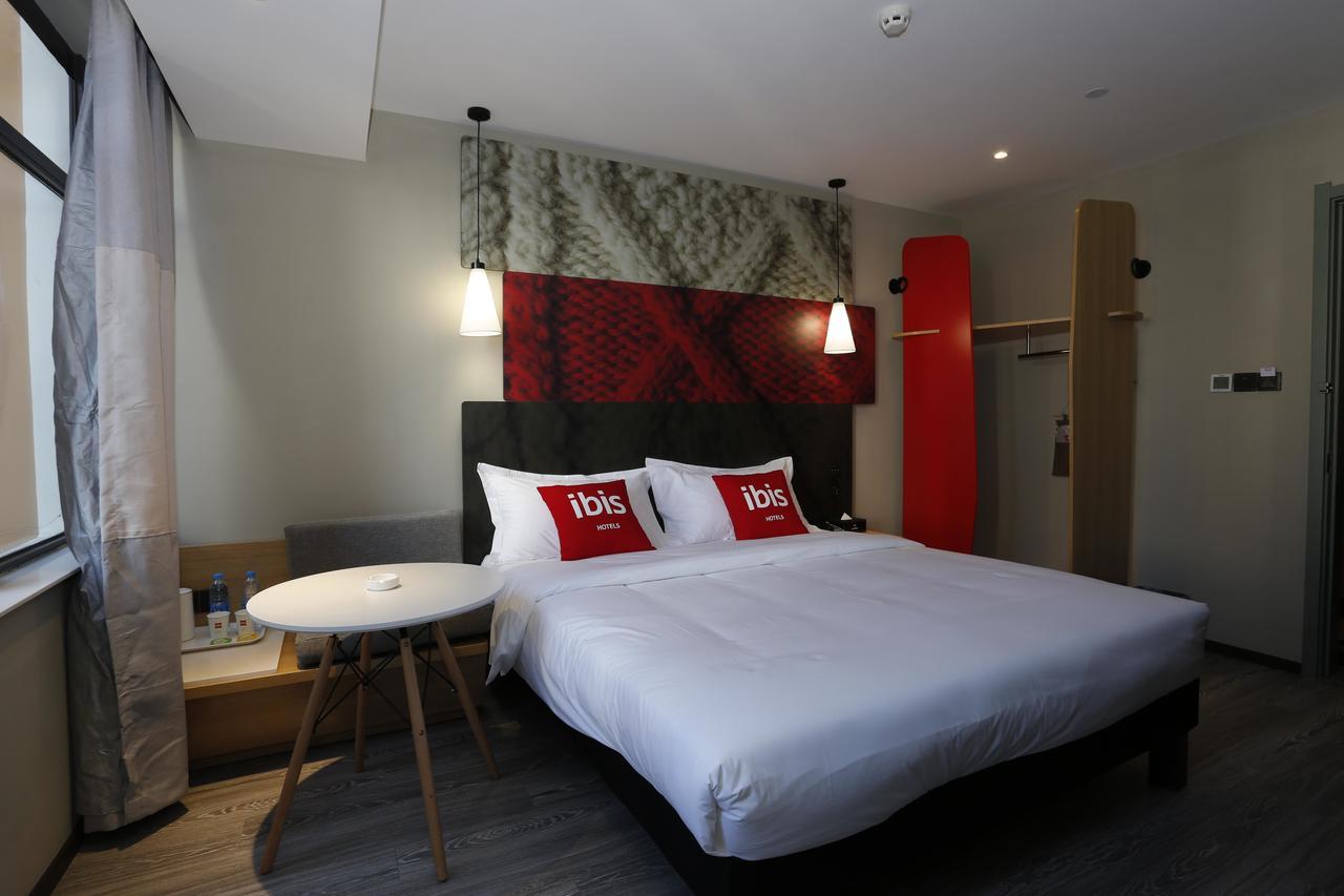 ibis Kunming Beijing Rd Hotel Bagian luar foto