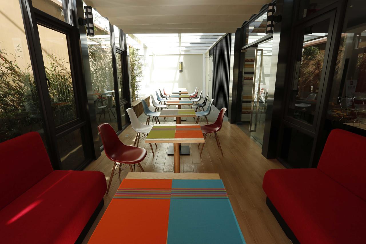 ibis Kunming Beijing Rd Hotel Bagian luar foto