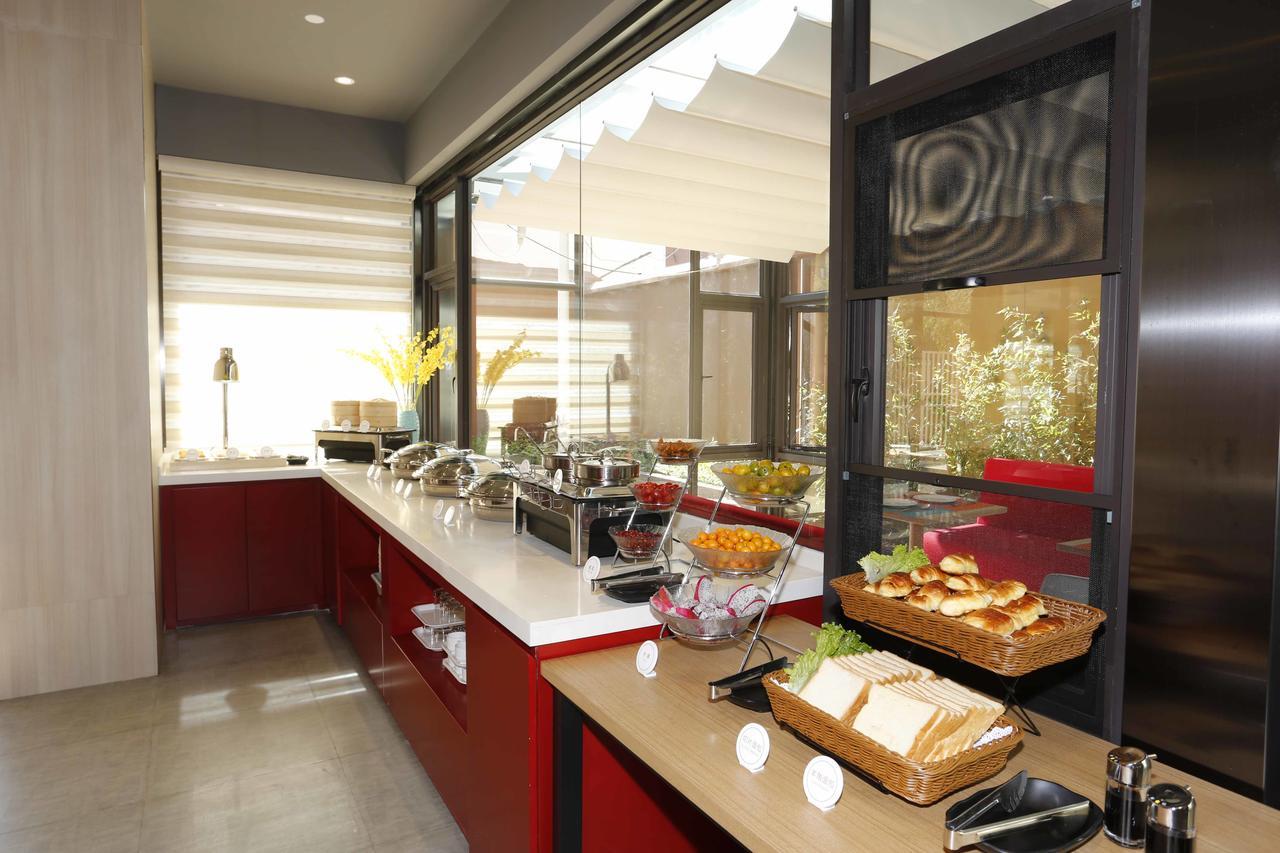ibis Kunming Beijing Rd Hotel Bagian luar foto
